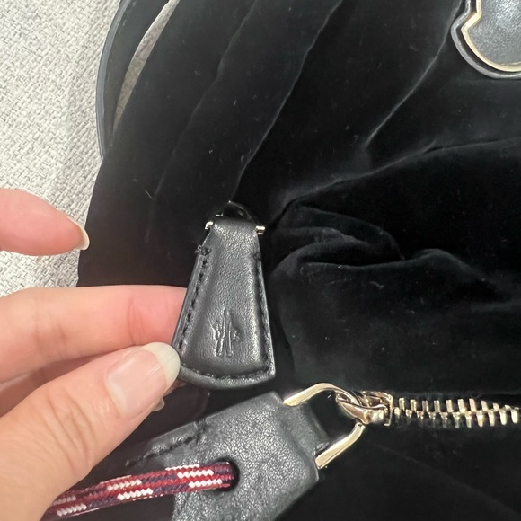 MONCLER BACKPACK WITH DETACHABLE STRAPS✨ - Picture 9 of 17